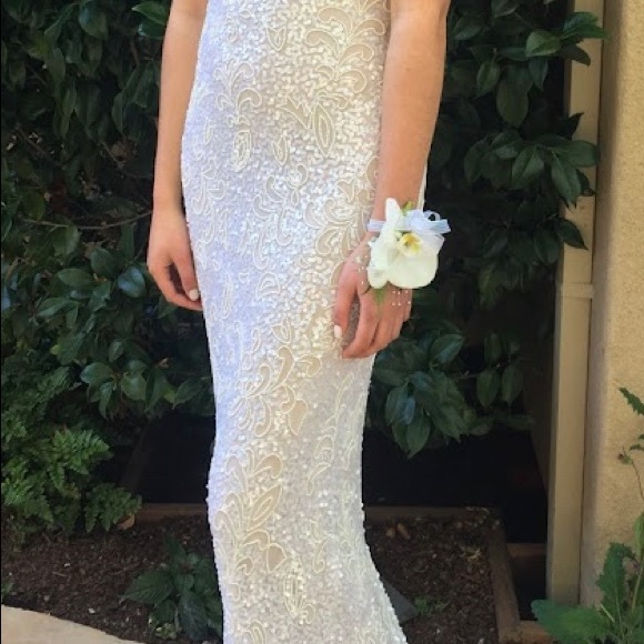 Sequined prom dress - gorgeous - Picture 4 of 10